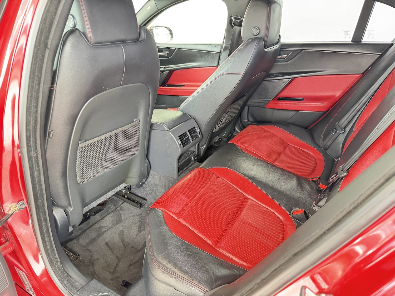 Used Jaguar XE 2015 for sale - 77668519: Photo 20