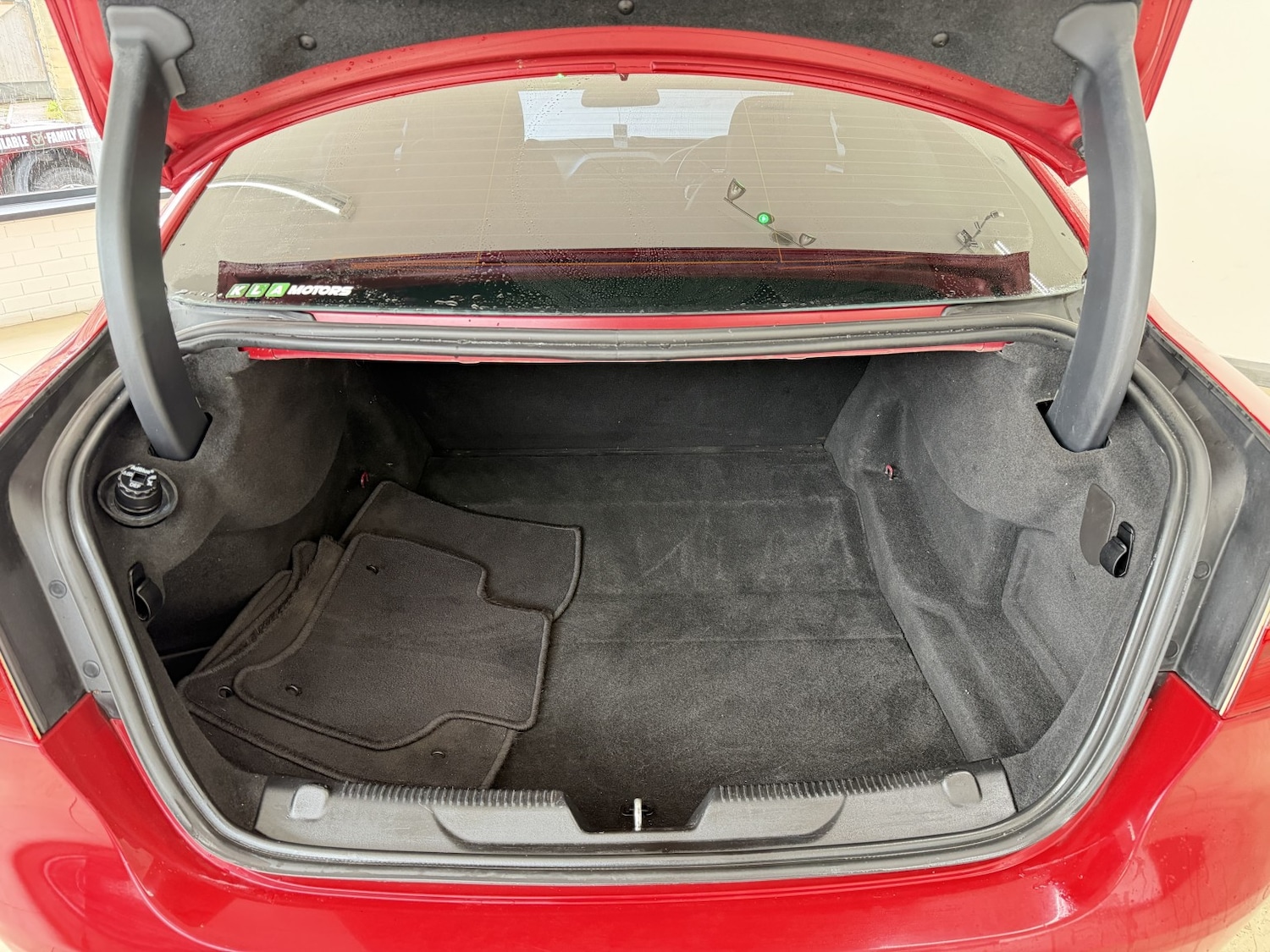 Used Jaguar XE 2015 for sale - 77668519: Photo 22