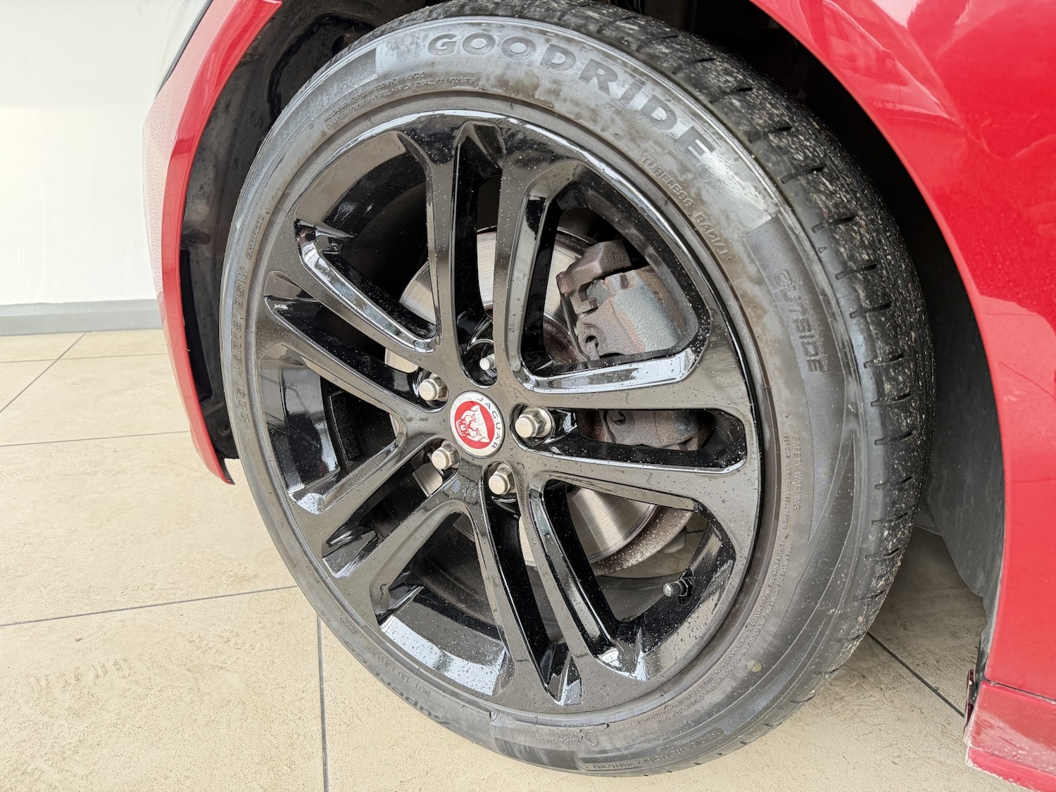 Used Jaguar XE 2015 for sale - 77668519: Photo 9