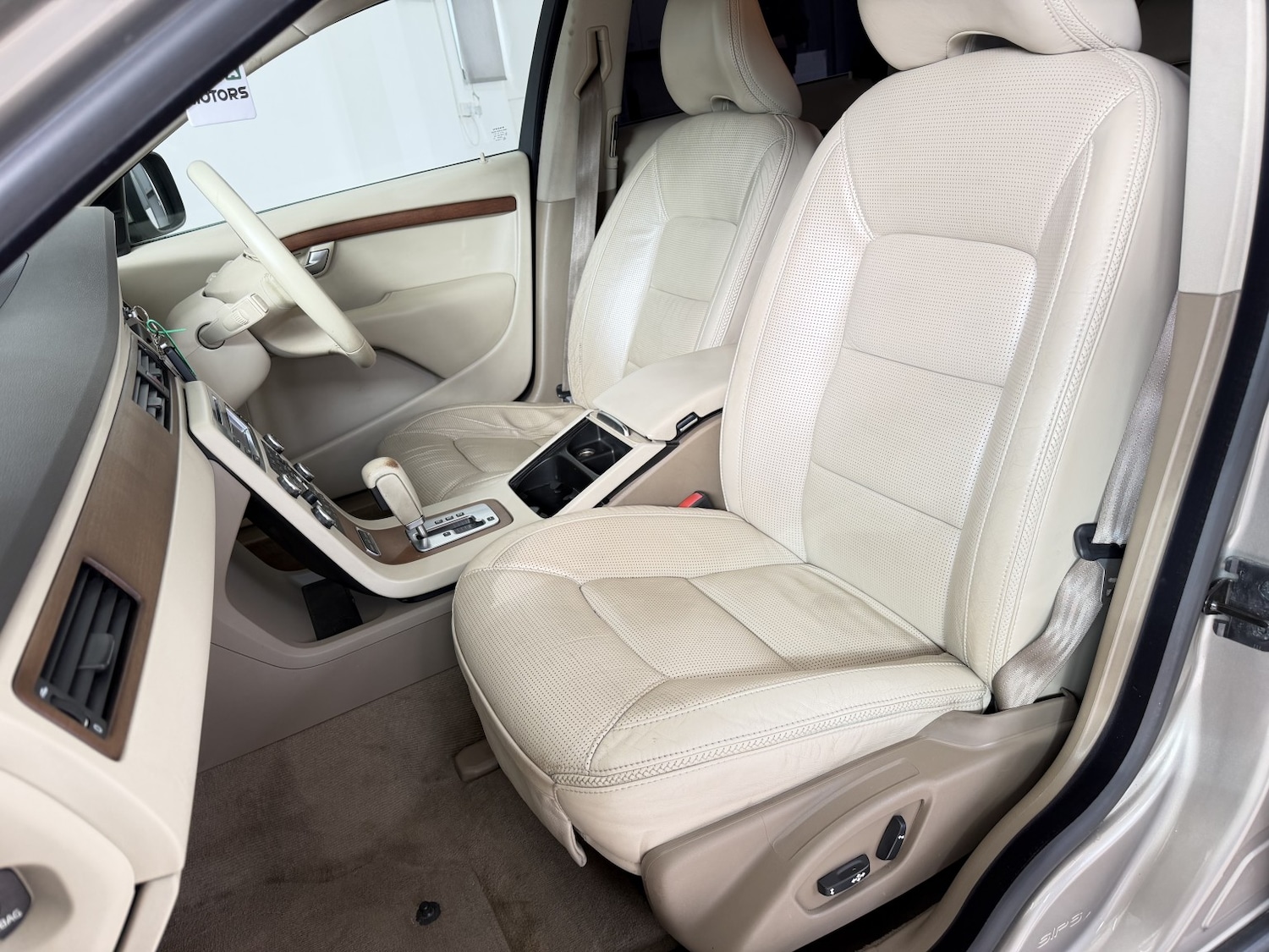 Used Volvo XC70 2008 for sale - 77938025: Photo 12