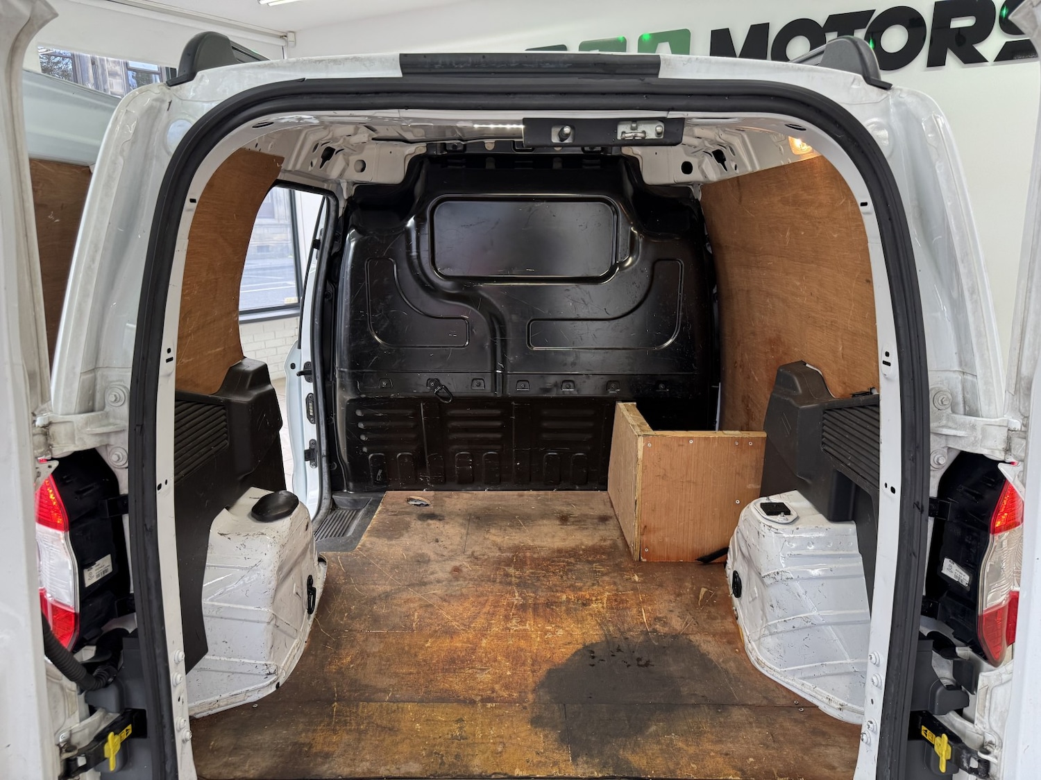 Used Ford Transit Courier 2017 for sale - 76358036: Photo 20