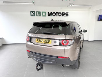 Used Land Rover Discovery Sport 2016 for sale - 79365475: Photo