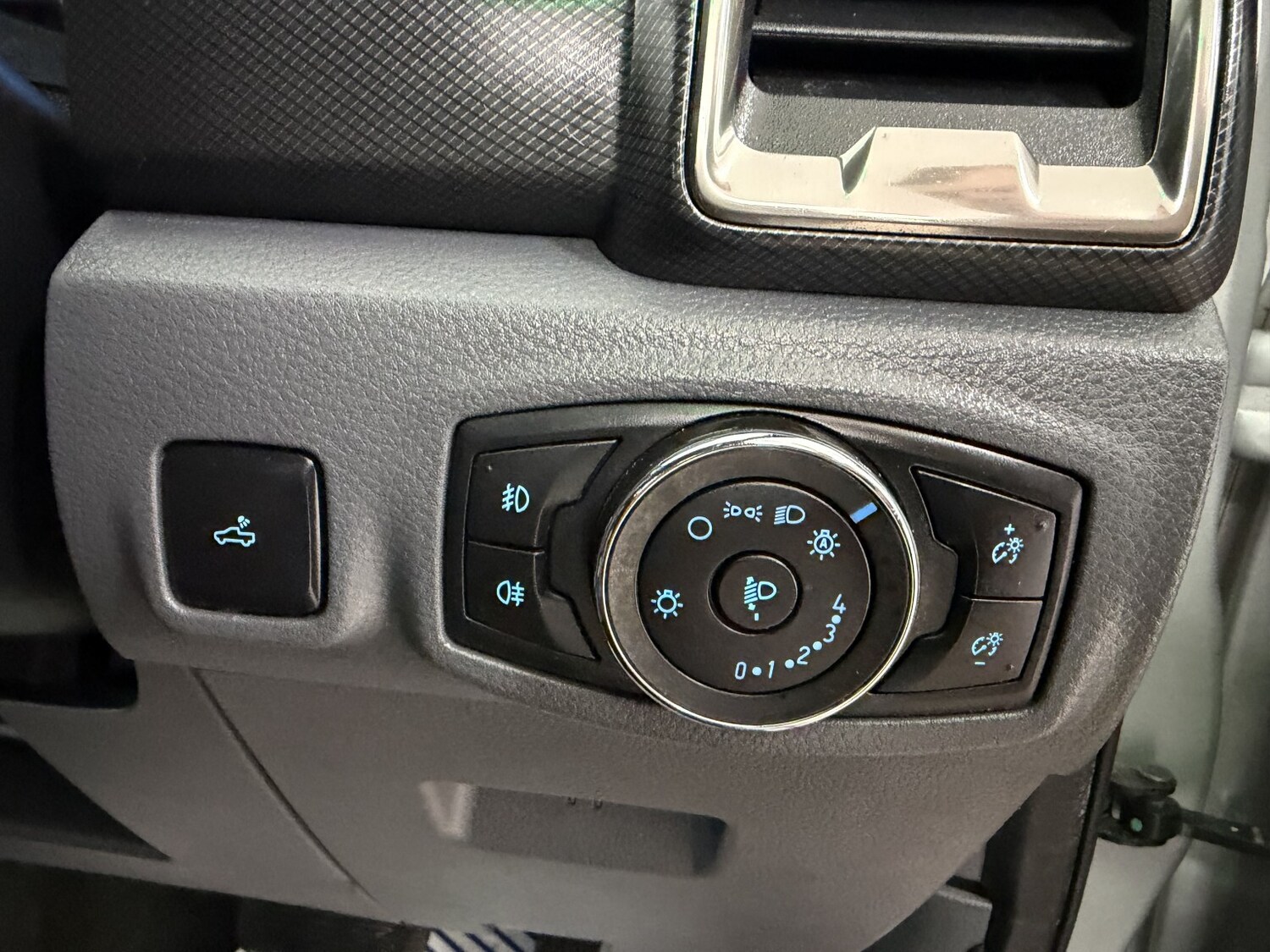 Used Ford Ranger 2018 for sale - 76662682: Photo 16