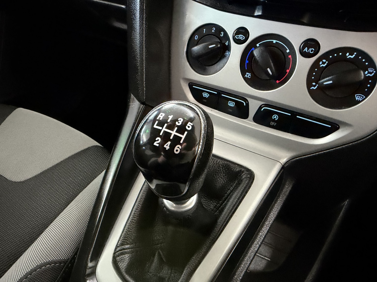 Used Ford Focus 2014 for sale - 76673277: Photo 14