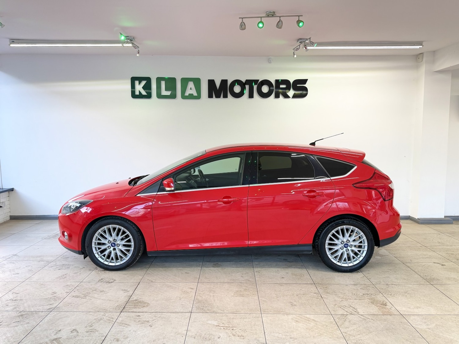 Used Ford Focus 2014 for sale - 76673277: Photo 2
