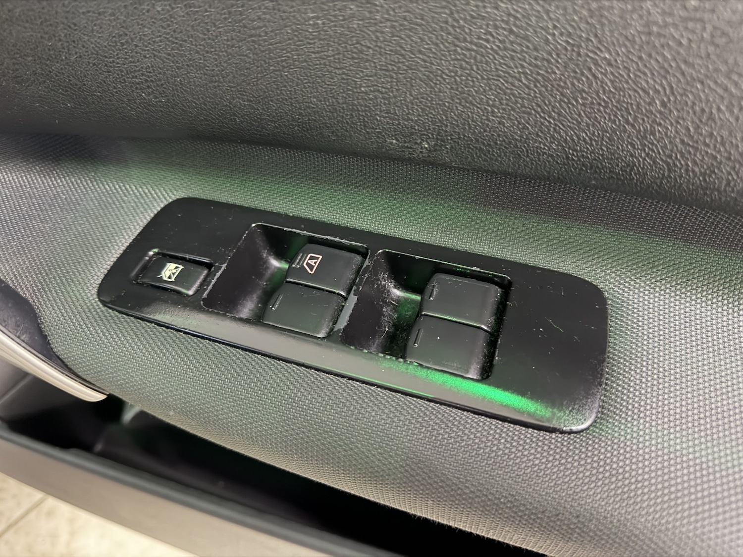 Used Nissan Qashqai 2012 for sale - 76631494: Photo 17