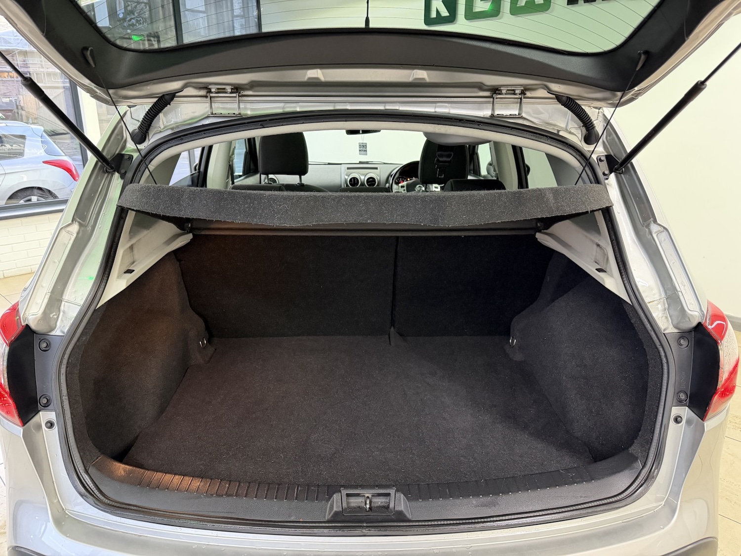 Used Nissan Qashqai 2012 for sale - 76631494: Photo 21