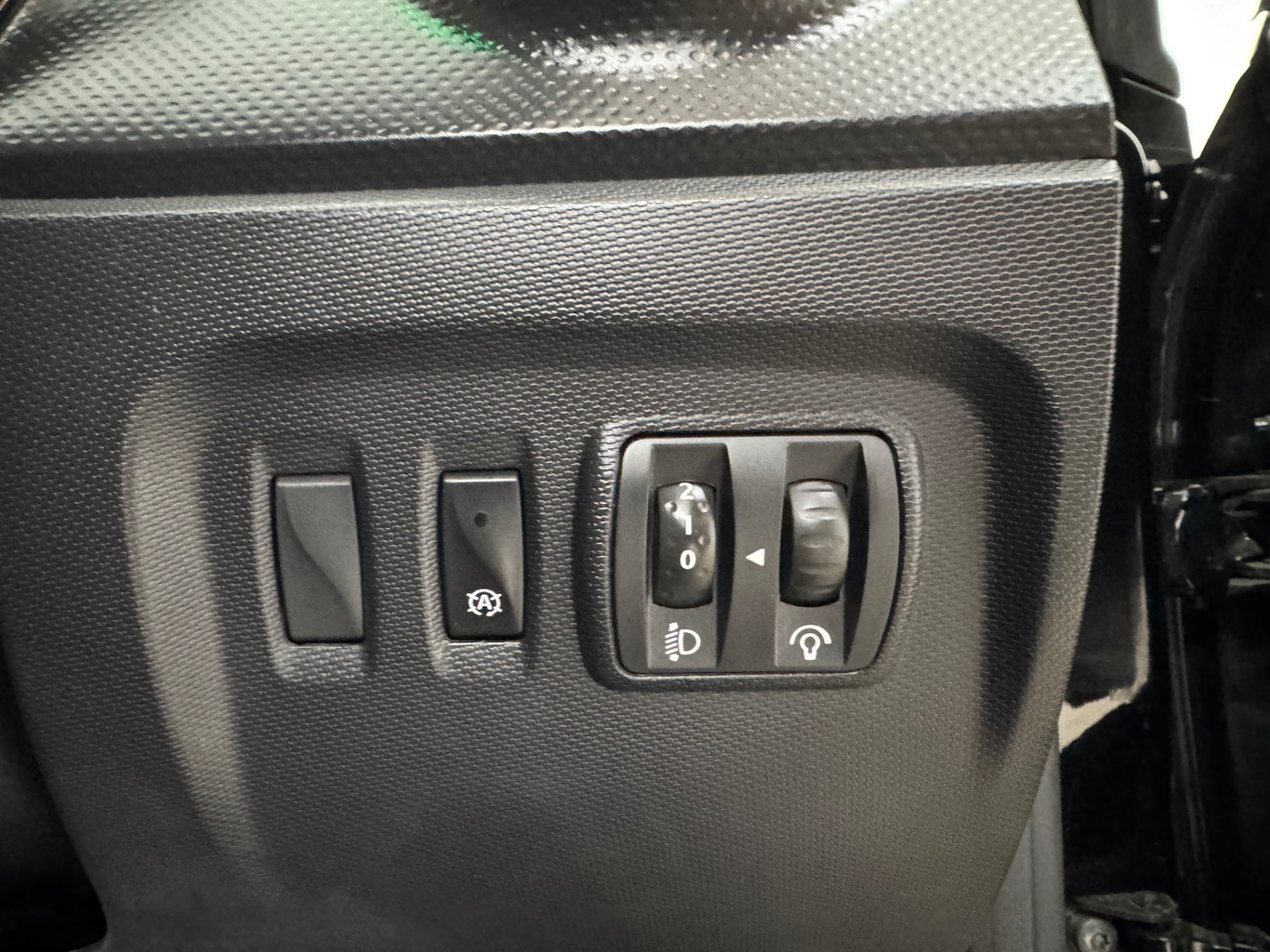 Used Renault Captur 2015 for sale - 76067744: Photo 15