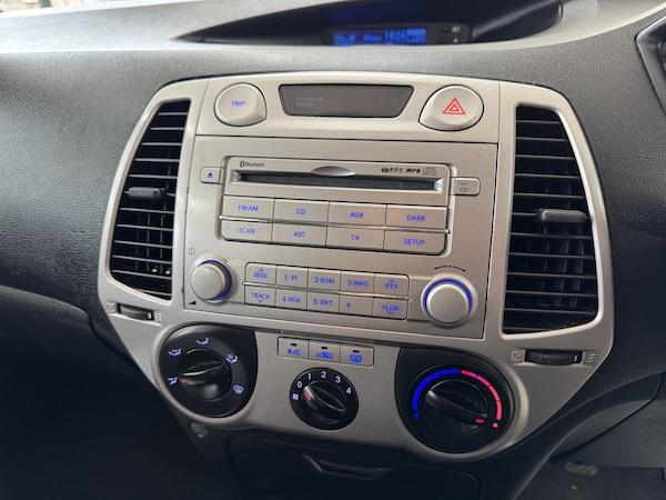 Used Hyundai i20 2011 for sale - 76293287: Photo 12