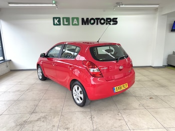 Used Hyundai i20 2011 for sale - 76293287: Photo 3