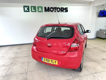 Used Hyundai i20 2011 for sale - 76293287: Photo 4
