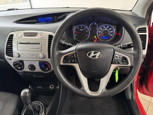 Used Hyundai i20 2011 for sale - 76293287: Photo 9