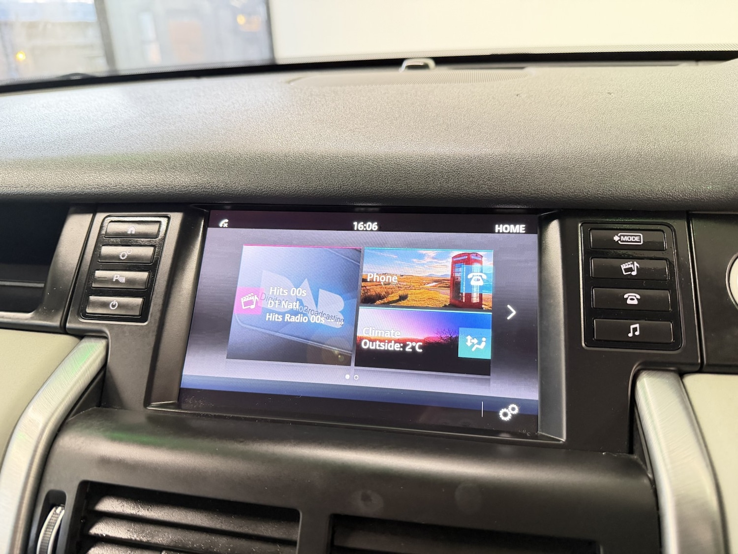 Used Land Rover Discovery Sport 2015 for sale - 77129533: Photo 13