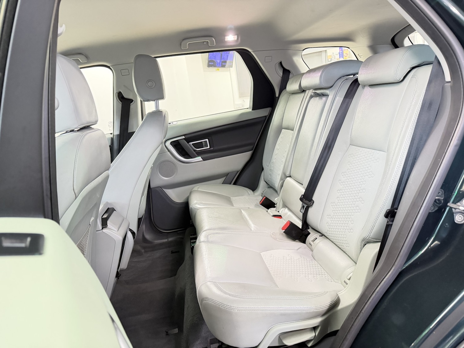 Used Land Rover Discovery Sport 2015 for sale - 77129533: Photo 18