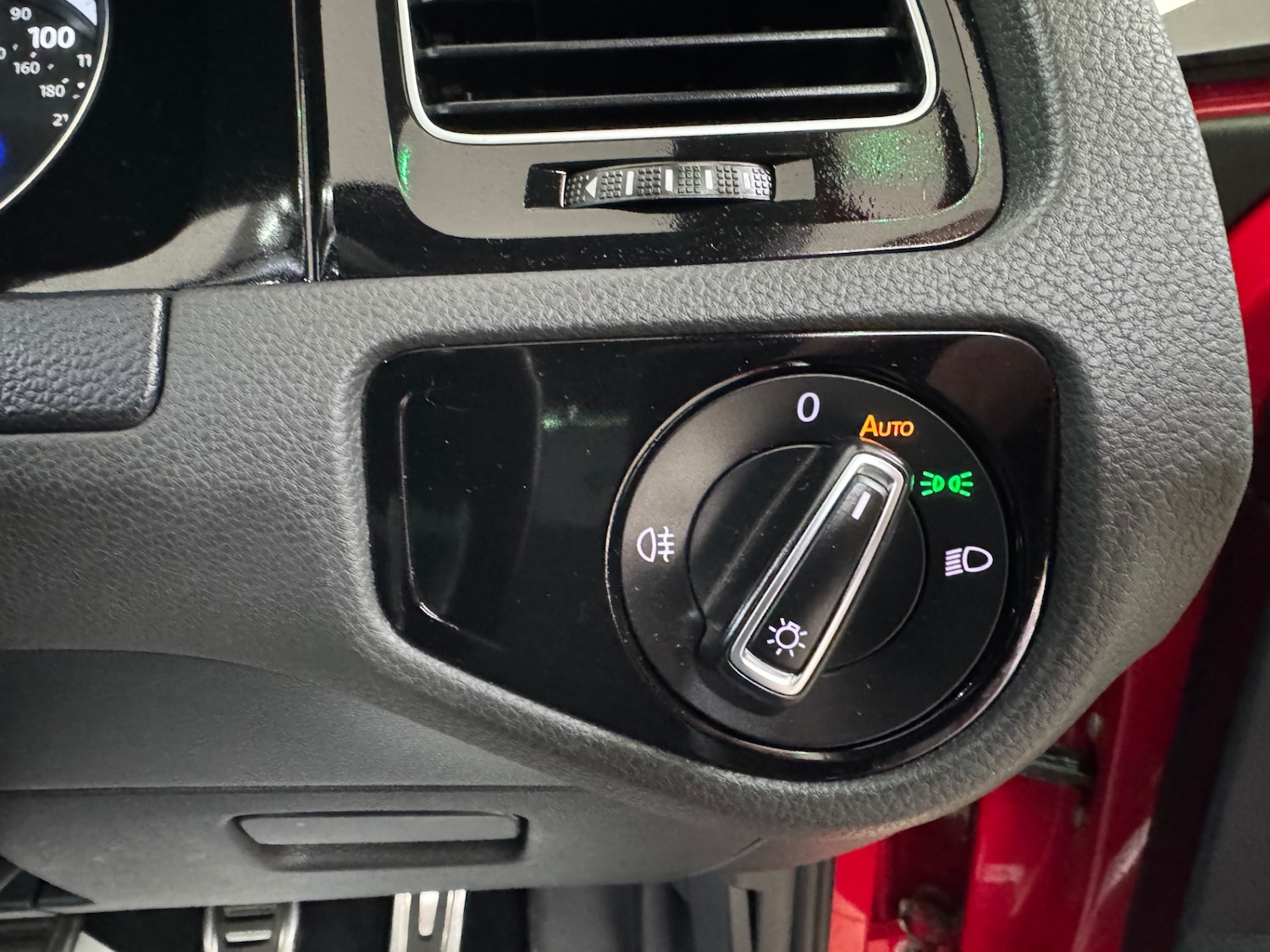 Used Volkswagen Golf 2015 for sale - 76120410: Photo 15