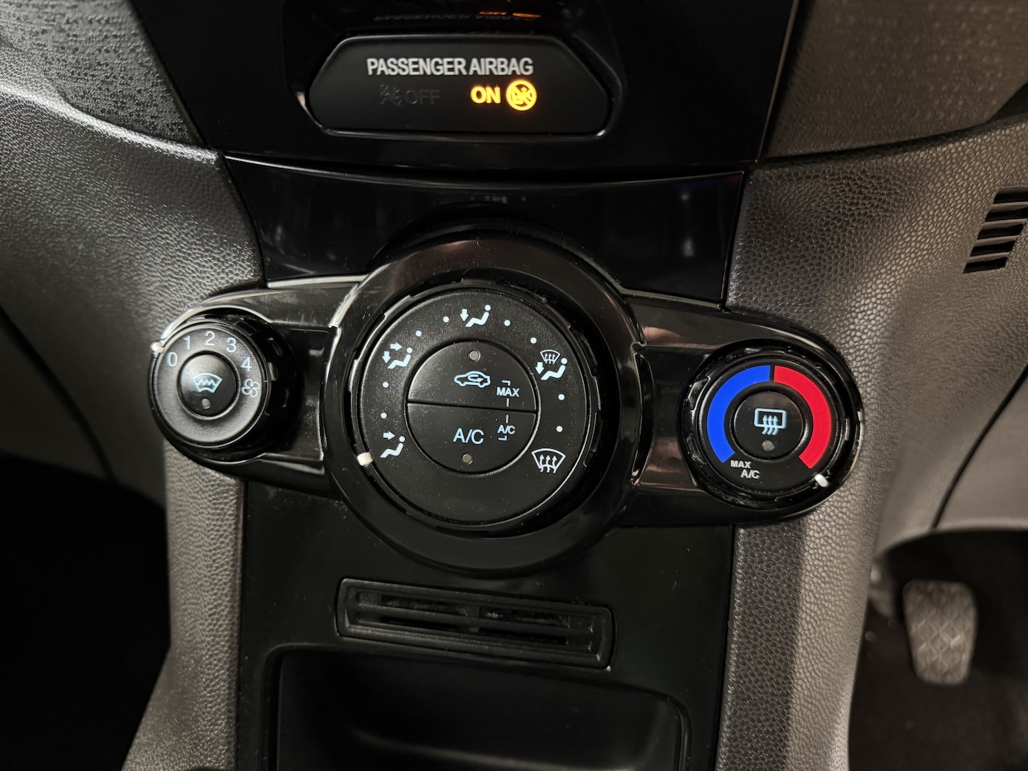 Used Ford Fiesta Van 2016 for sale - 77590089: Photo 15