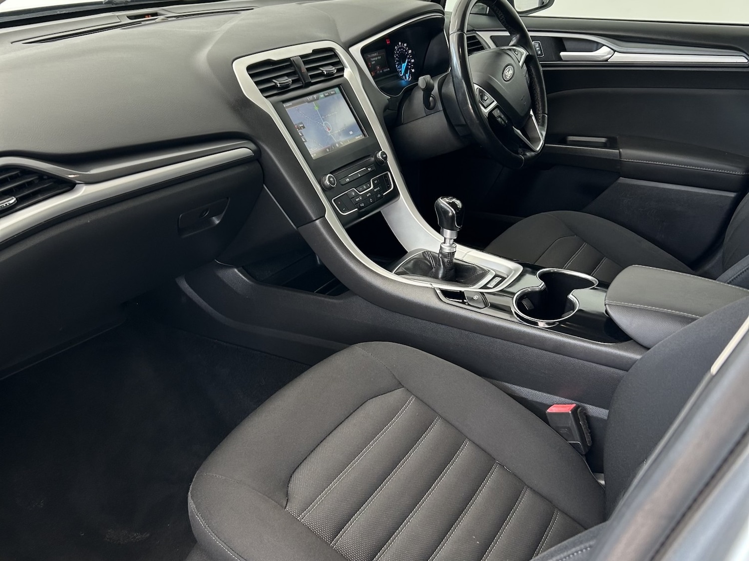 Used Ford Mondeo 2015 for sale - 76231083: Photo 10