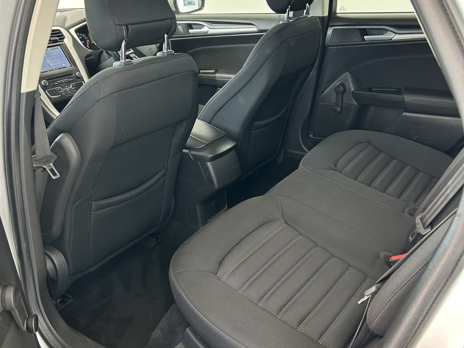 Used Ford Mondeo 2015 for sale - 76231083: Photo 14