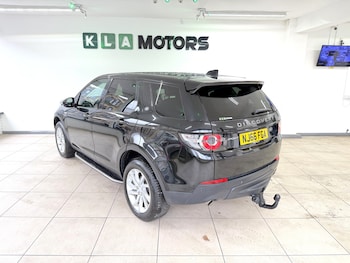 Used Land Rover Discovery Sport 2016 for sale - 77668535: Photo