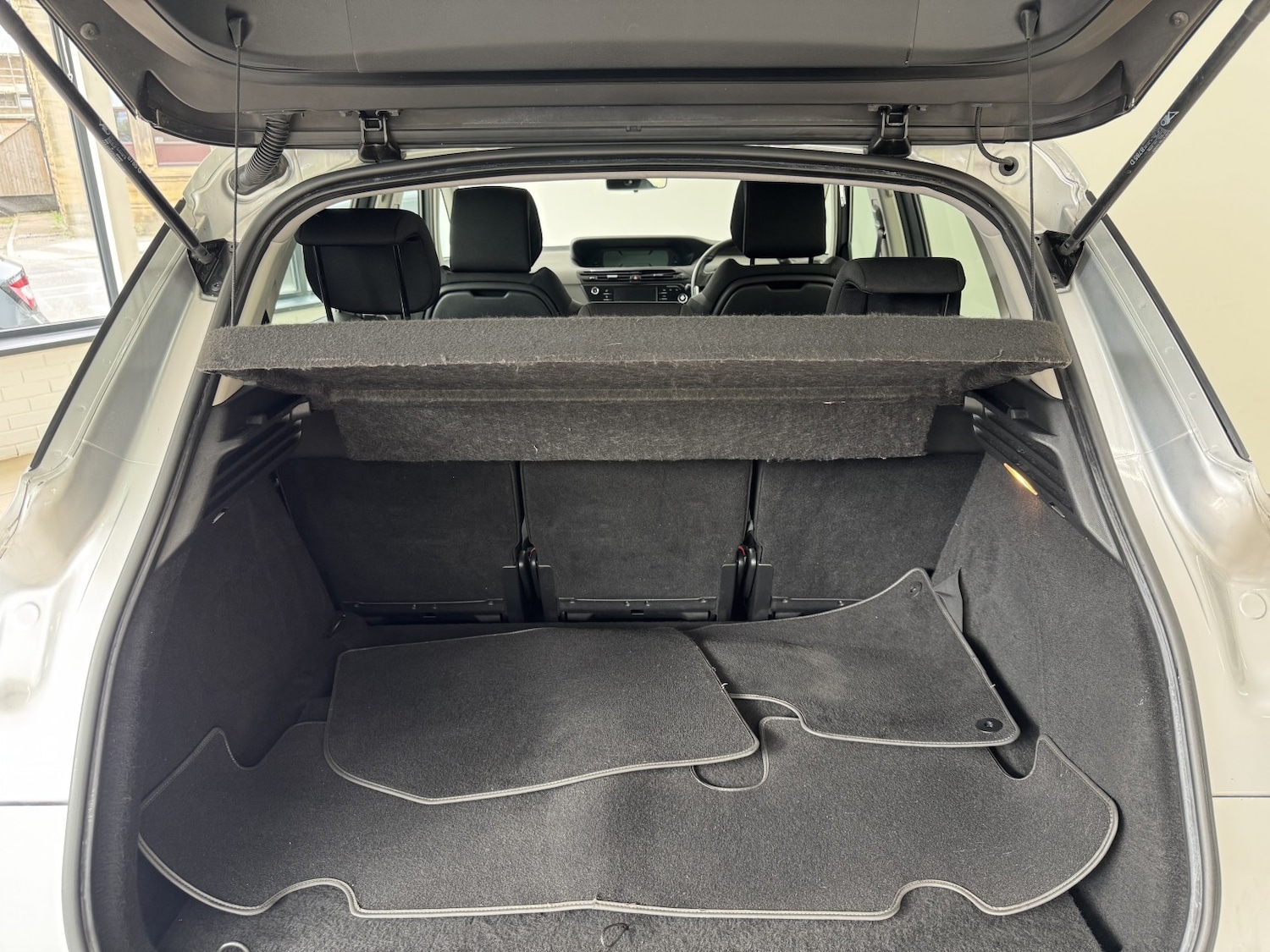 Used Citroen C4 Picasso 2014 for sale - 76231098: Photo 17