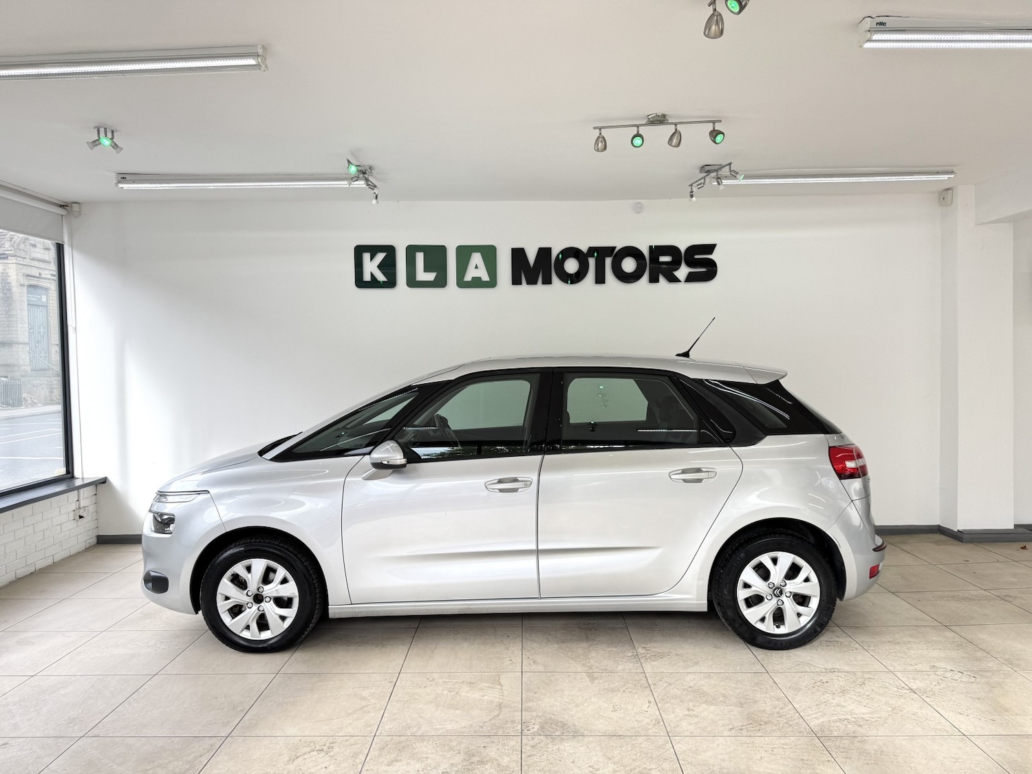 Used Citroen C4 Picasso 2014 for sale - 76231098: Photo 2