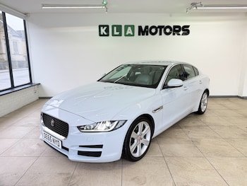 Used Jaguar XE 2016 for sale - 77438372: Photo