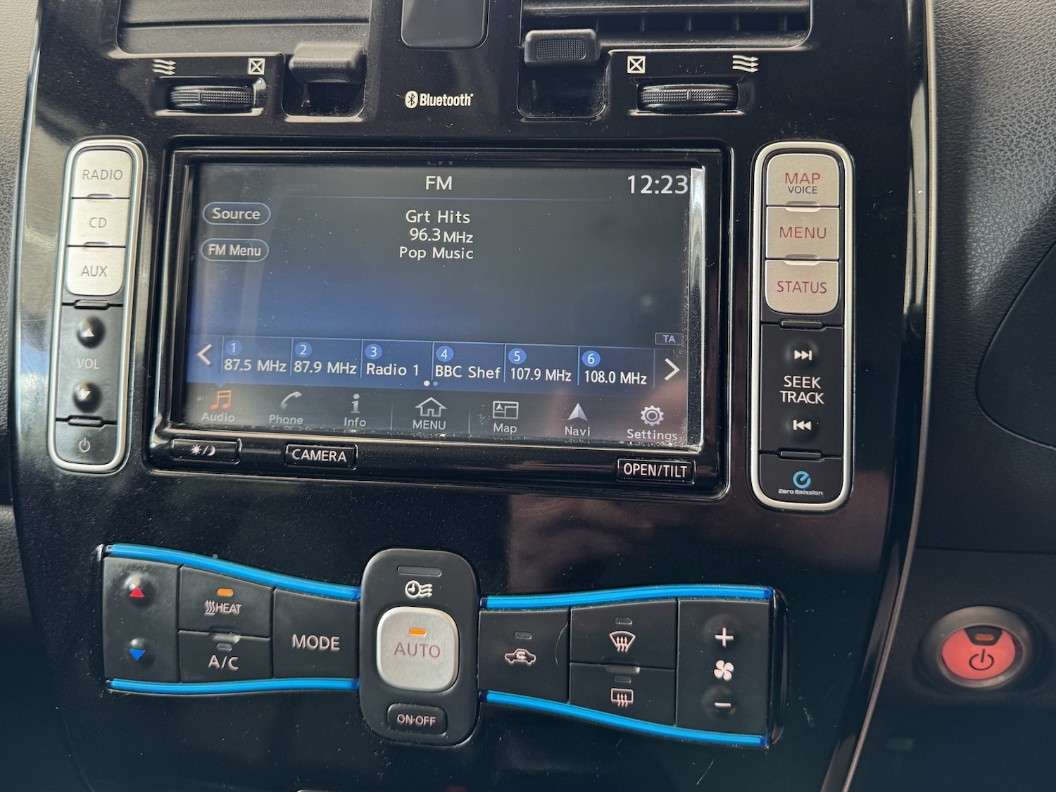 Used Nissan Leaf 2017 for sale - 76769395: Photo 12