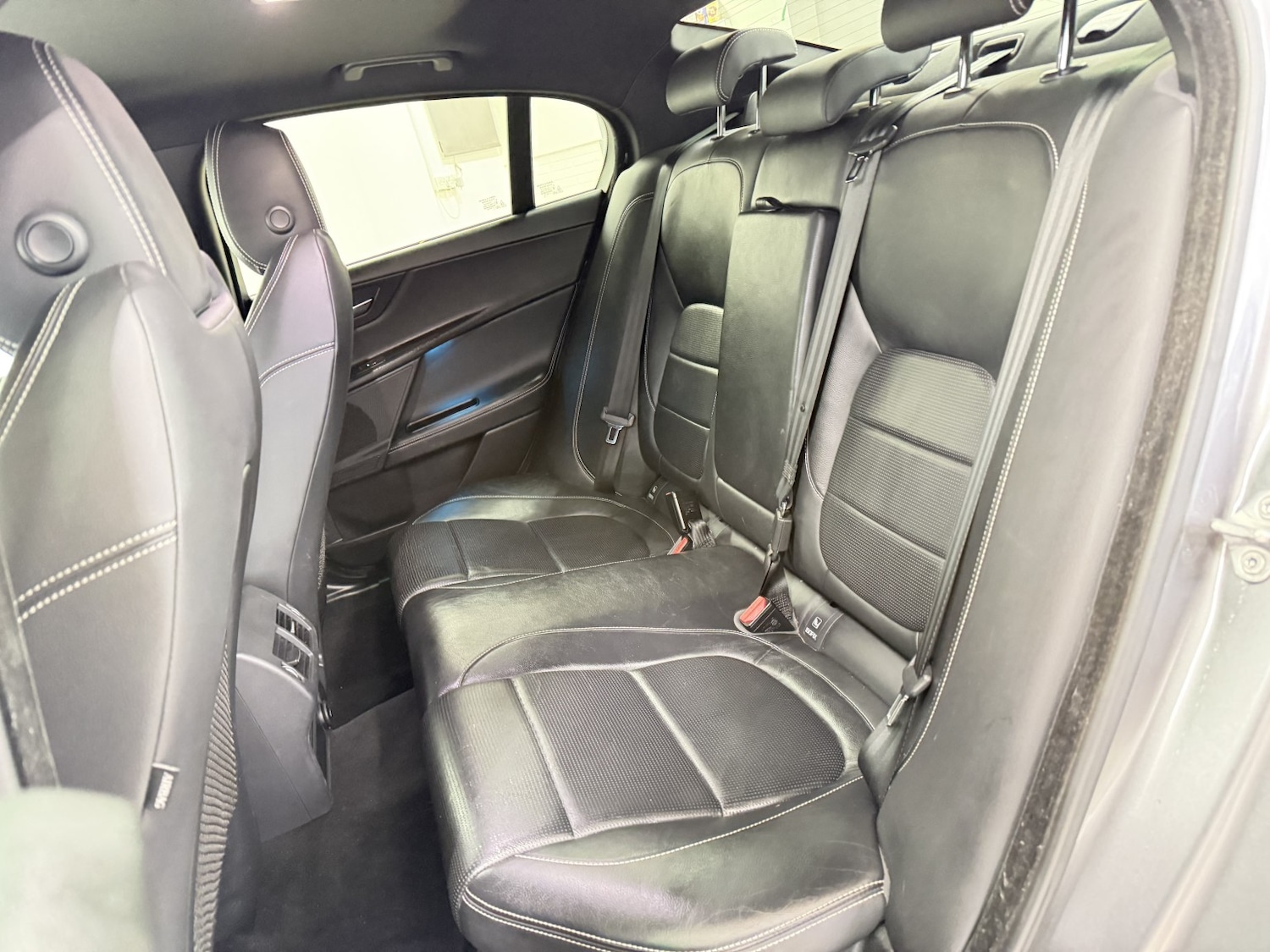 Used Jaguar XE 2017 for sale - 77417459: Photo 19