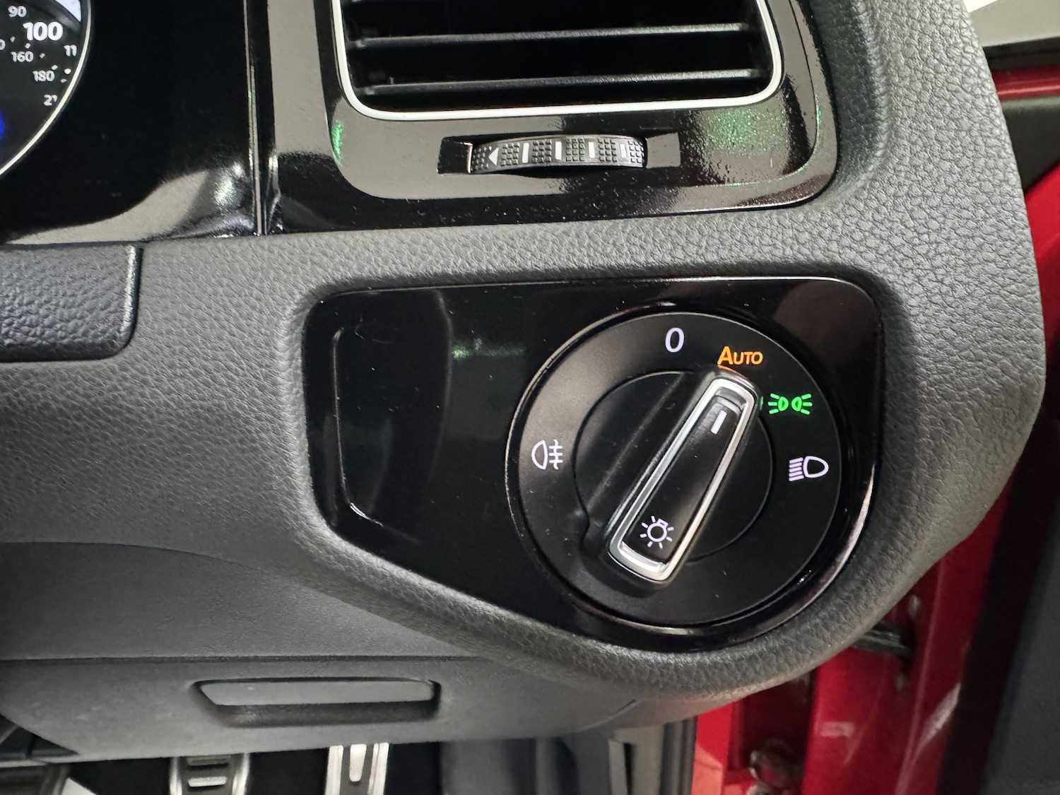 Used Volkswagen Golf 2015 for sale - 76242897: Photo 15