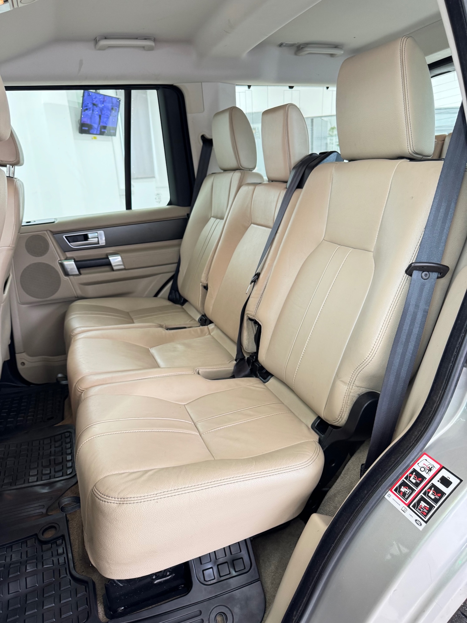 Used Land Rover Discovery 2011 for sale - 76126316: Photo 17