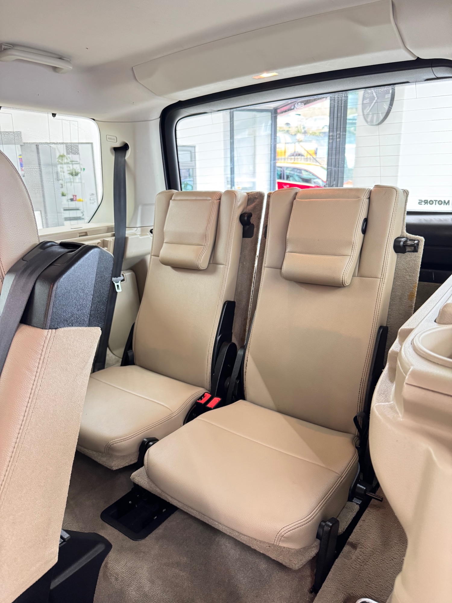 Used Land Rover Discovery 2011 for sale - 76126316: Photo 18