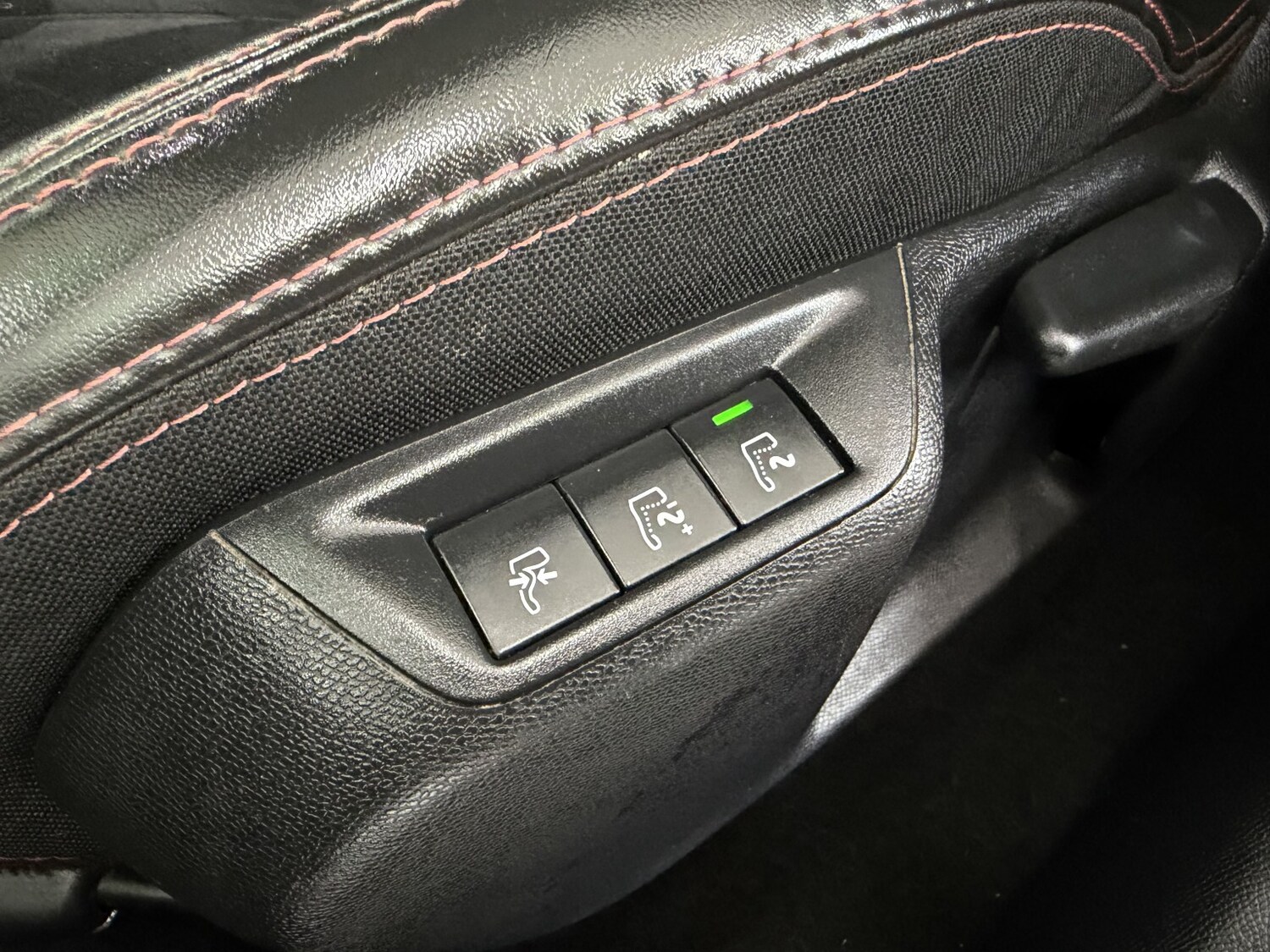 Used Peugeot 308 2015 for sale - 76751884: Photo 13