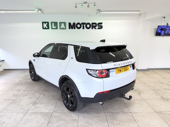 Used Land Rover Discovery Sport 2017 for sale - 78018414: Photo