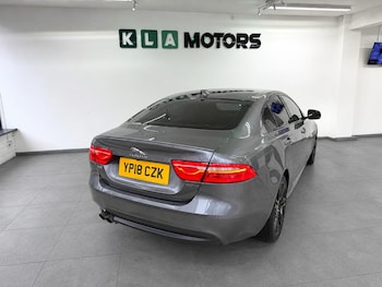 Used Jaguar XE 2018 for sale - 79124497: Photo