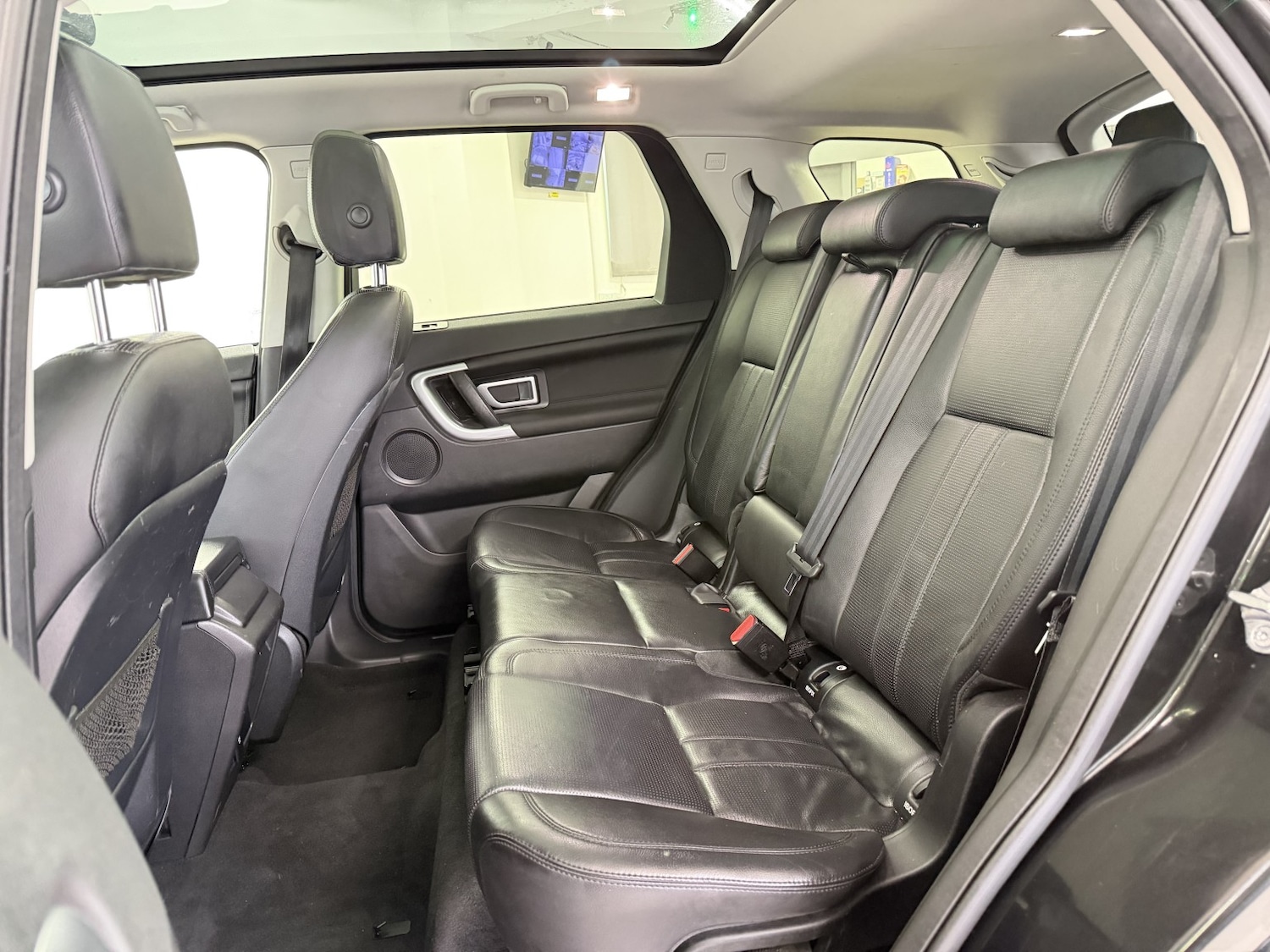 Used Land Rover Discovery Sport 2016 for sale - 77357323: Photo 23