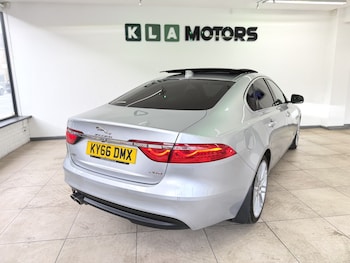 Used Jaguar XF 2016 for sale - 78242719: Photo