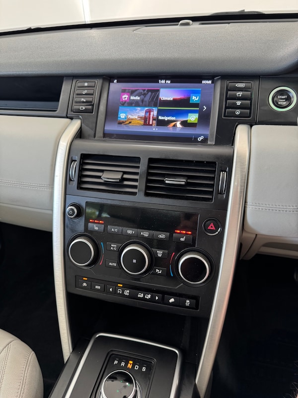 Used Land Rover Discovery Sport 2016 for sale - 76107235: Photo 13