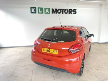 Used Peugeot 208 2015 for sale - 76483034: Photo