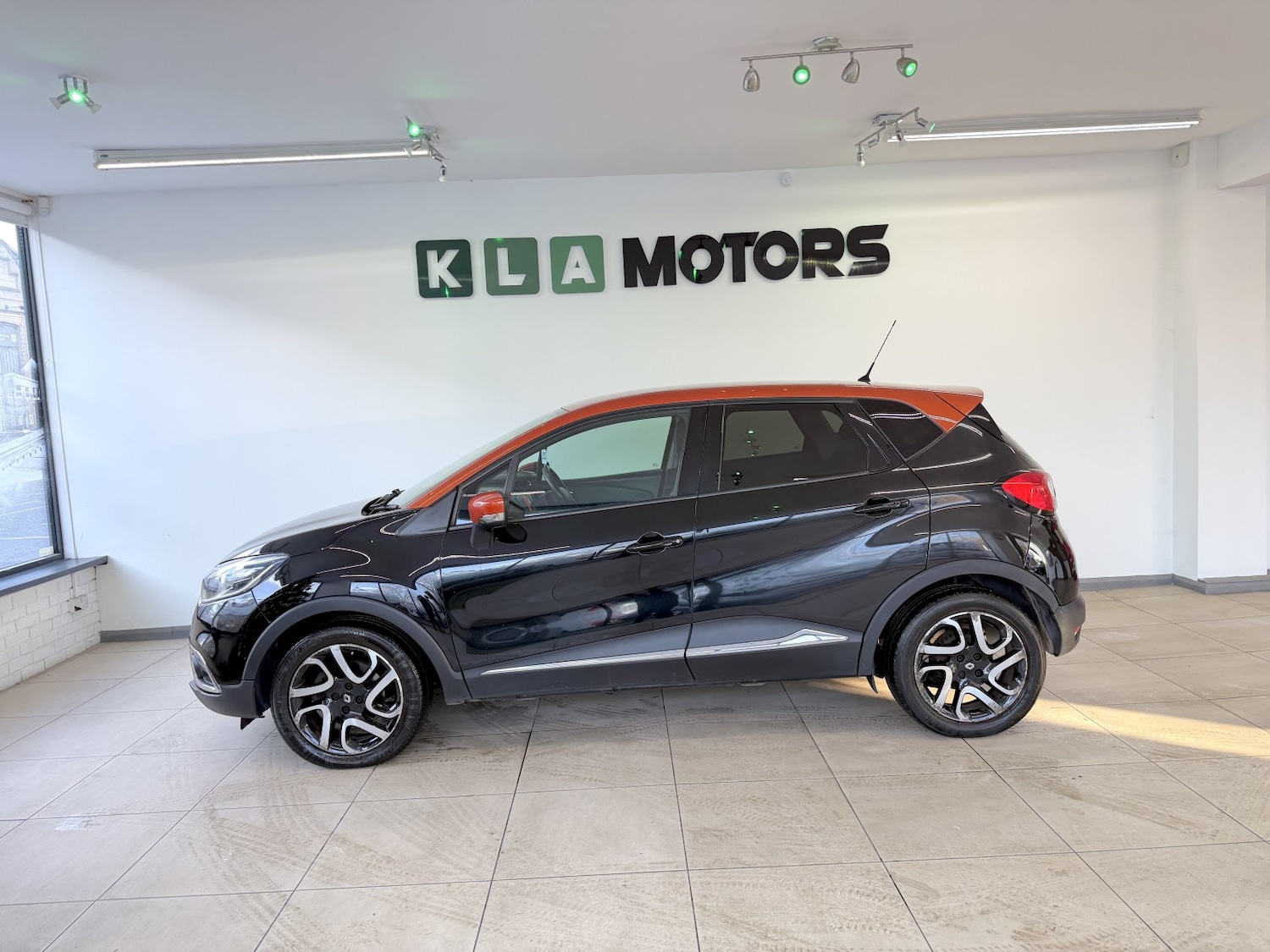 Used Renault Captur 2013 for sale - 77101358: Photo 2