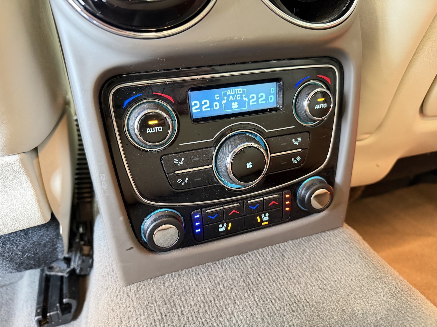 Used Jaguar XJ 2014 for sale - 76692801: Photo 20