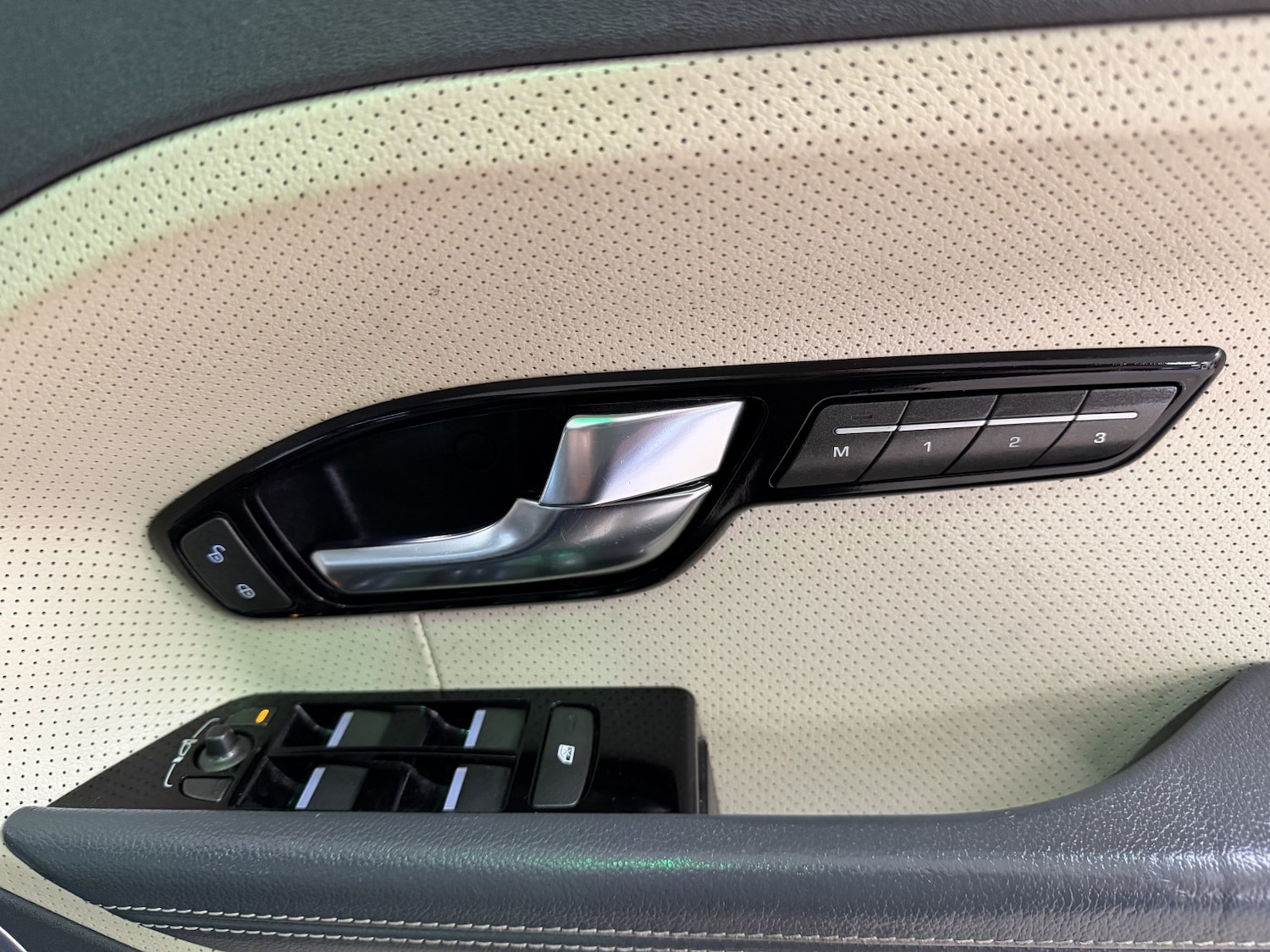 Used Land Rover Range Rover Evoque 2013 for sale - 77033089: Photo 20