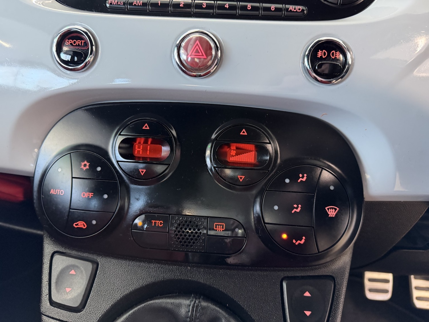 Used Abarth 500 2009 for sale - 77101379: Photo 15