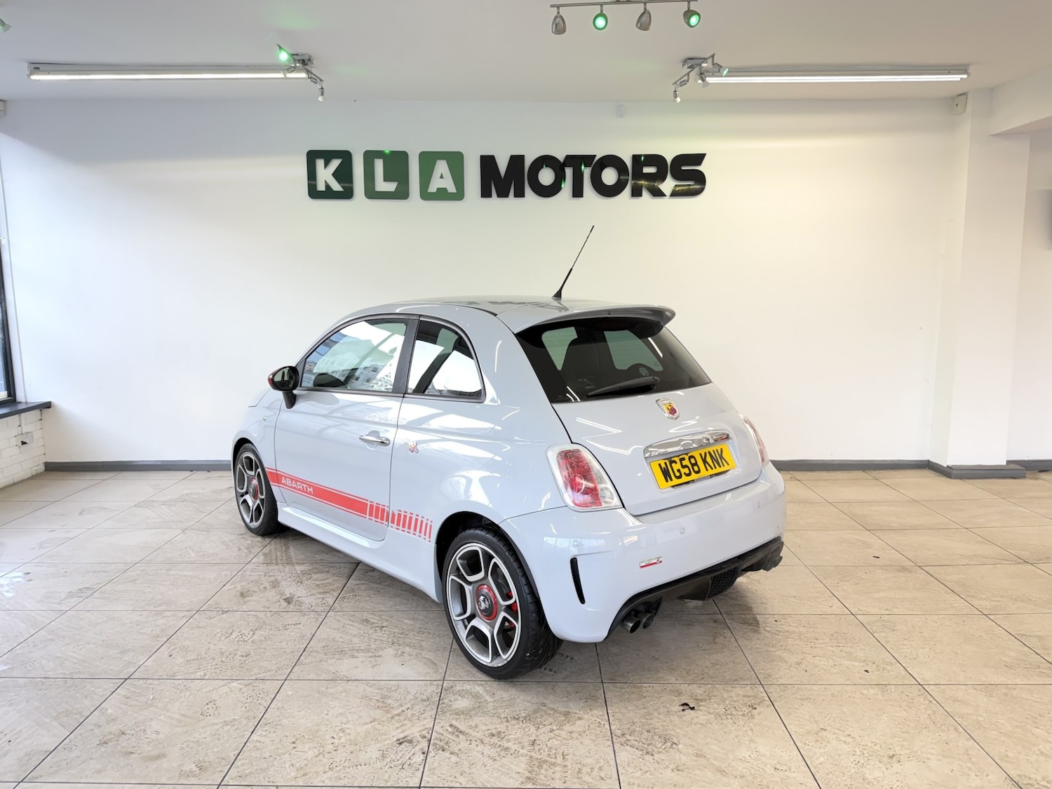 Used Abarth 500 2009 for sale - 77101379: Photo 3