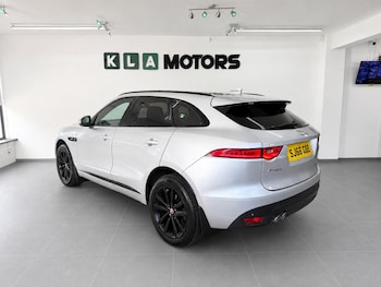 Used Jaguar F-Pace 2016 for sale - 79395162: Photo