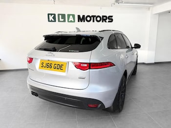Used Jaguar F-Pace 2016 for sale - 79395162: Photo