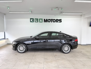 Used Jaguar XE 2015 for sale - 77813120: Photo