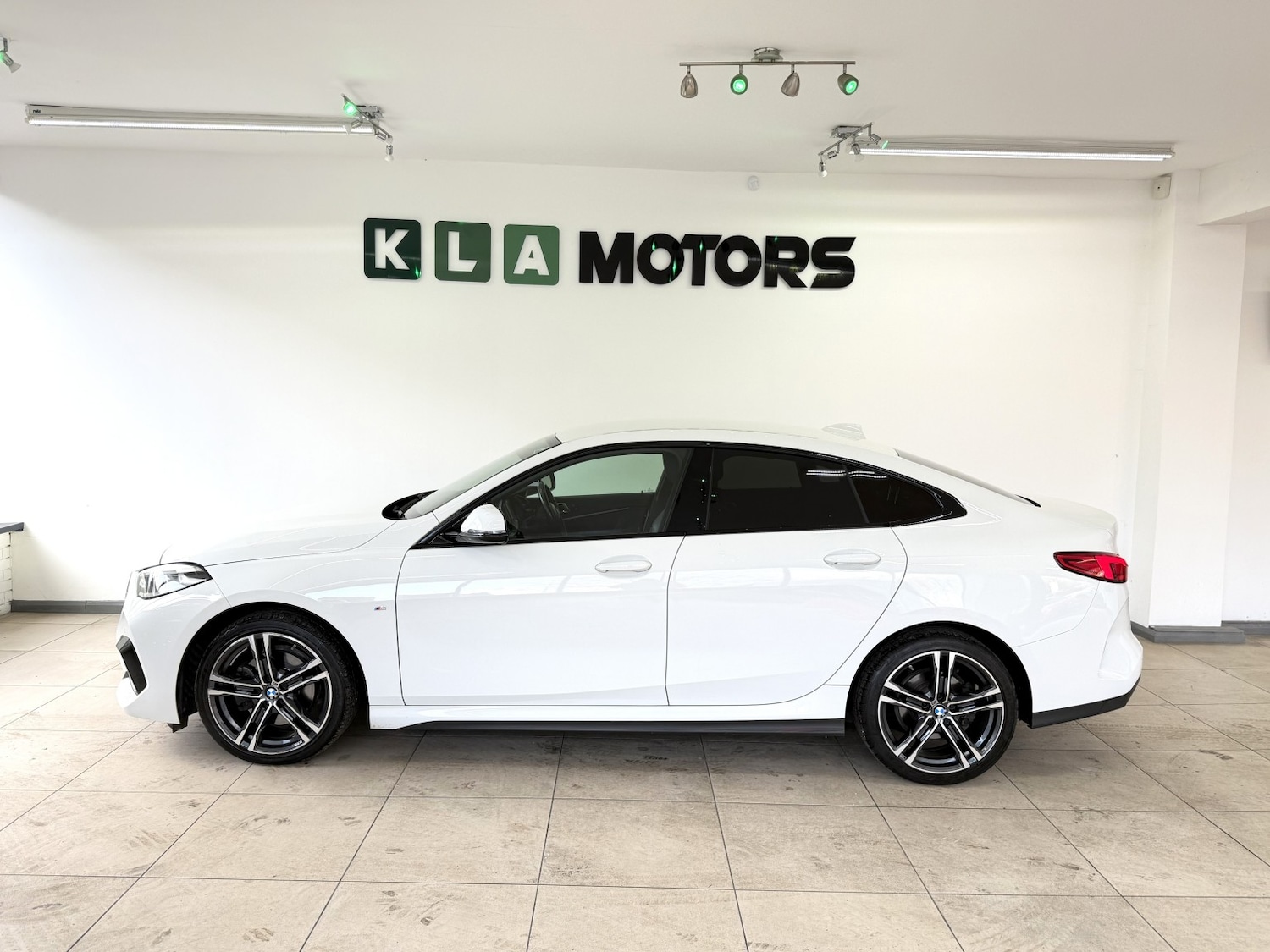 Used BMW 2 Series 2023 for sale - 76692828: Photo 2