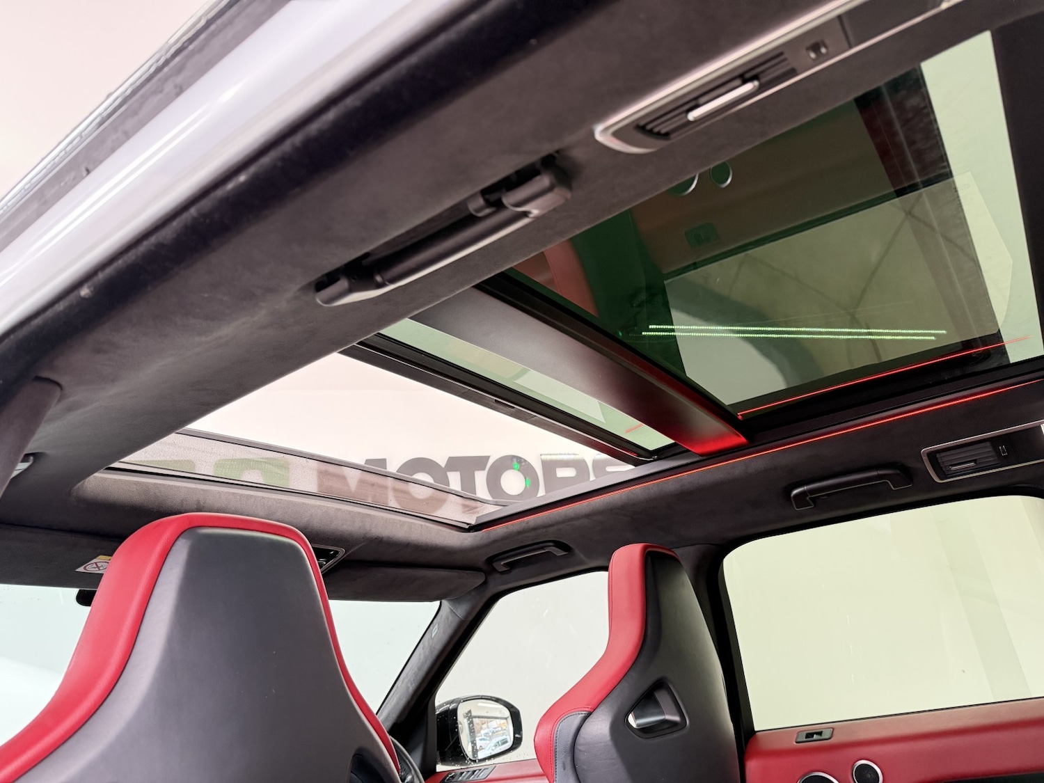 Used Land Rover Range Rover Sport 2015 for sale - 77395272: Photo 11