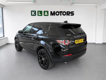 Used Land Rover Discovery Sport 2017 for sale - 79173577: Photo