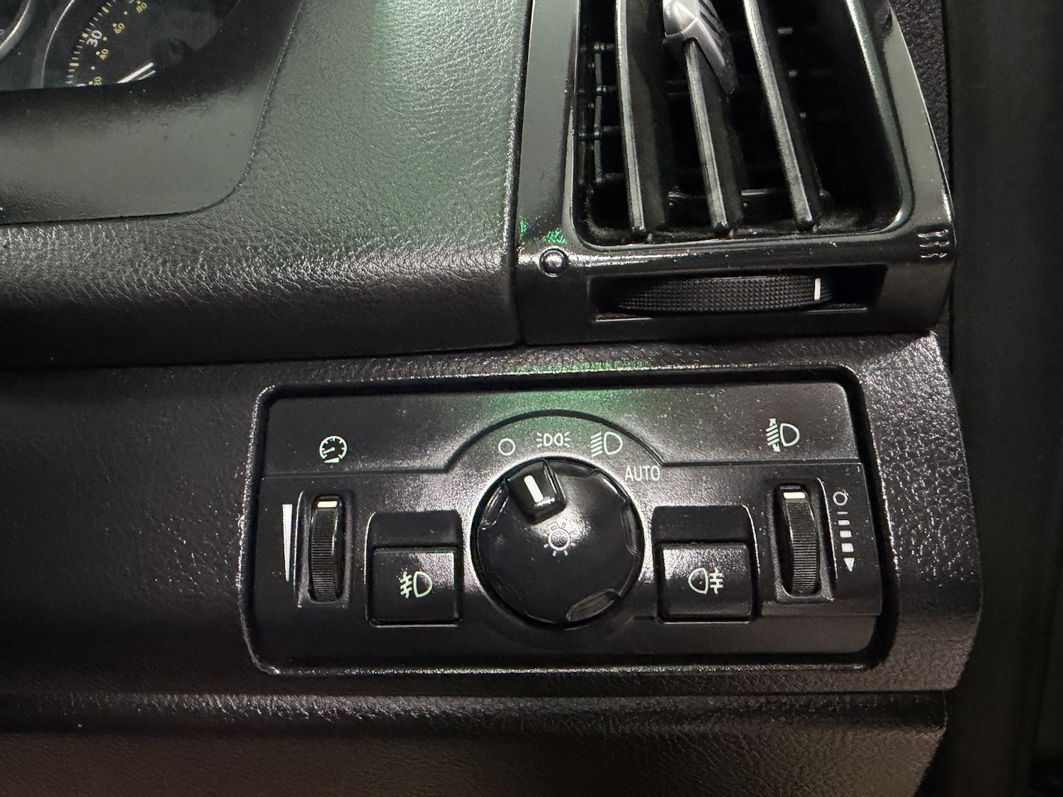 Used Land Rover Freelander 2 2010 for sale - 77118595: Photo 16